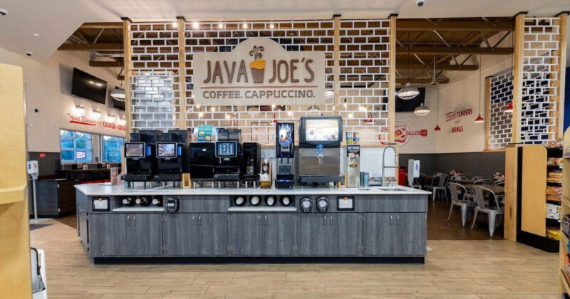 Flexible foodservice at Houchens Crossroads Express